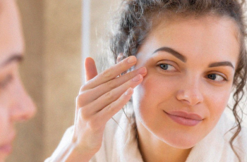 Effective Skin Care Tips to Combat Wrinkle-Prone Aging Skin