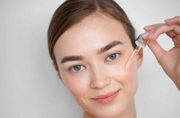 Can You Use Niacinamide, Vitamin C, and Hyaluronic Acid?