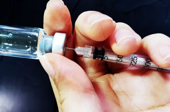 Salicylic Acid for Psoriasis: Benefits, Risks, and Best Practices